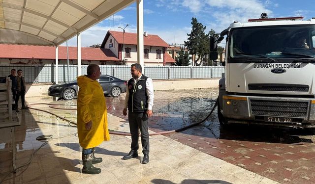 Sel felaketiyle sarsılan bölgeye Durağan’dan destek!