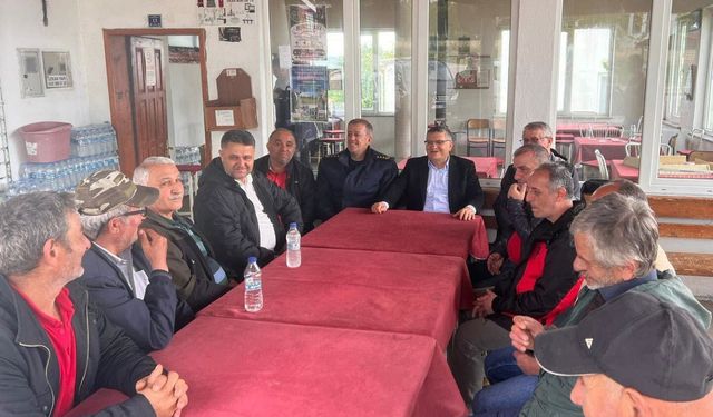 Vali Özarslan Sinecan Köyü sakinleriyle buluştu