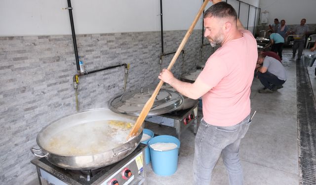 'Asırlık bayram pilavı' geleneği yaşatılıyor