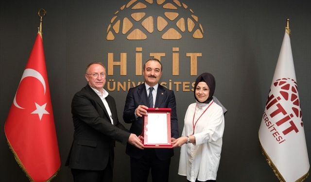 Türk Kızılaydan Hitit Üniversitesine gümüş madalya
