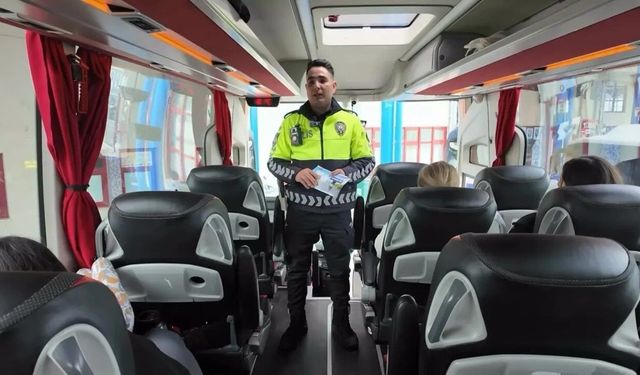 Sinop polisinden sürücü ve yolculara hayati uyarılar