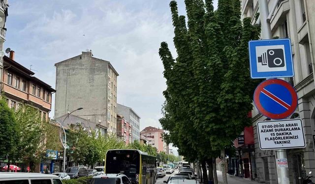 Trafik yoğunluğuna karşı süreli park uygulaması