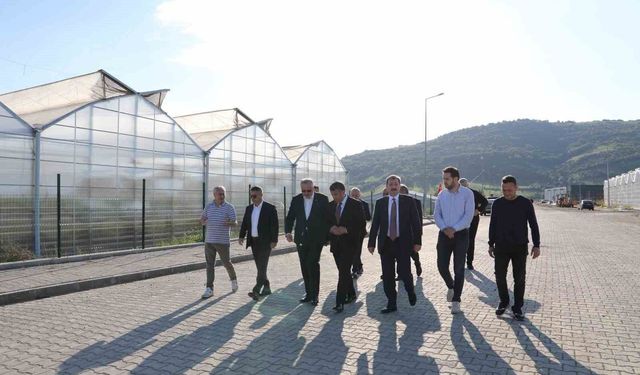 Üretim ve kamu yatırımları yerinde incelendi