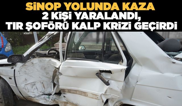 Otomobil park halindeki tıra çarptı: 2 yaralı