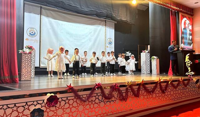 Gerze 4-6 Yaş Kur’an Kurslarında yıl sonu coşkusu