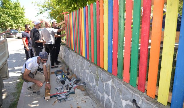 Türkeli ilçesinde parklar yenileniyor