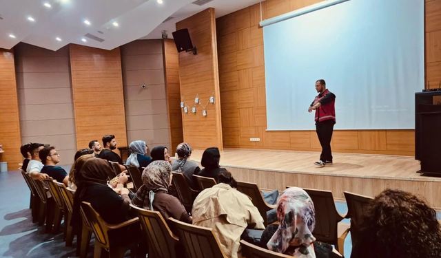 Huzurevi personeline “Kişilerarası Sağlıklı İlişkiler” eğitimi