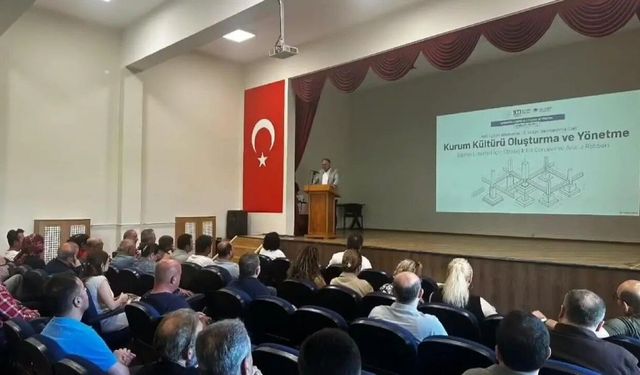 Sinop'ta yönetici yetiştirme programı tamamlandı