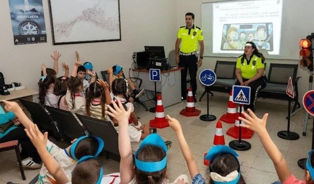 Sinop'ta öğrencilere polis mesleği tanıtıldı