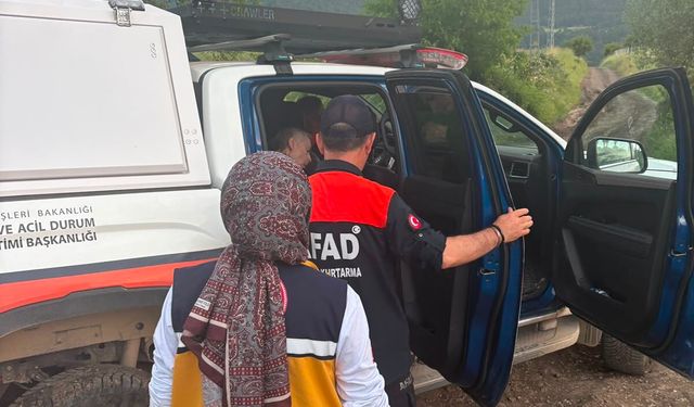 Kaybolan 72 yaşındaki kadın için teyakkuza geçildi