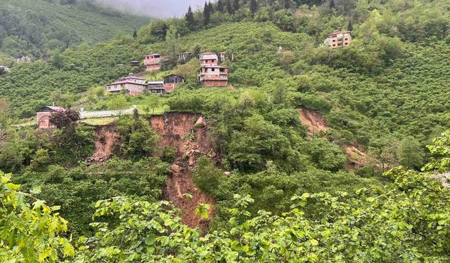 Heyelan riski nedeniyle 33 konut tahliye edildi