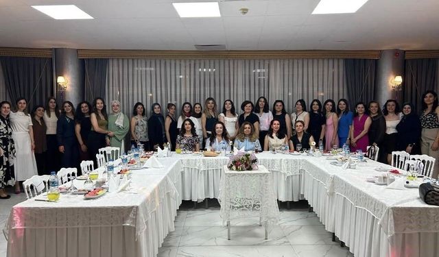 İl Emniyet Müdürü, kadın personel ve polis eşleriyle bir araya geldi