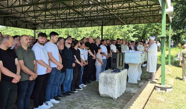 Kazada ölen yaşlı adam son yolculuğuna uğurlandı