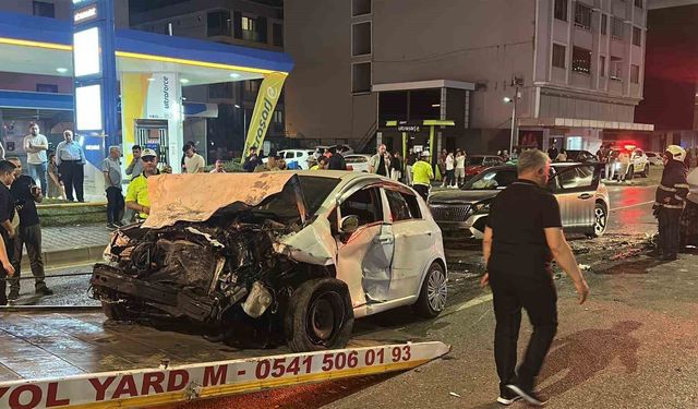 Kontrolden çıkan otomobil karşı şeride geçti: 5 yaralı