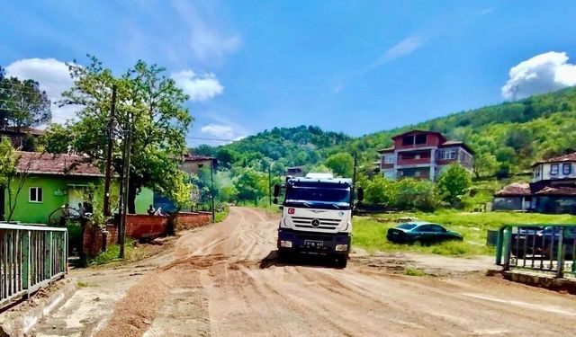 Sinop kırsalında yol çalışmaları sürüyor
