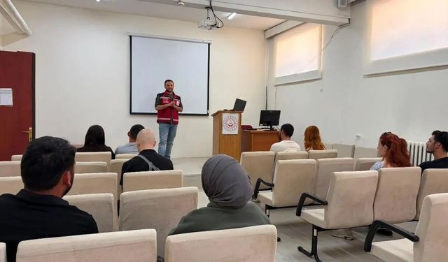 Sinop'ta evlilik kredisi alan çiftlere eğitim desteği