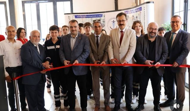Sinop’ta Kültür ve Sanat Rüzgarı: Öğrencilerin Eserleri Büyük Beğeni Topladı