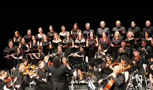 Sinop Maarif Orkestrası beğeni topladı