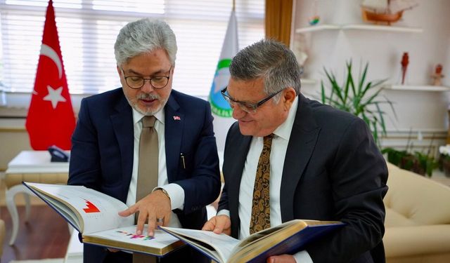 Bakan Yardımcısı Yelkenci, Vali Özarslan’ı ziyaret etti