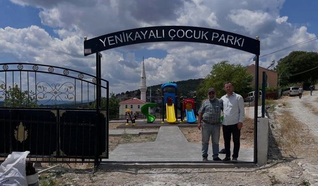 Boyabat'ta köy çocuklarına yeni oyun parkı