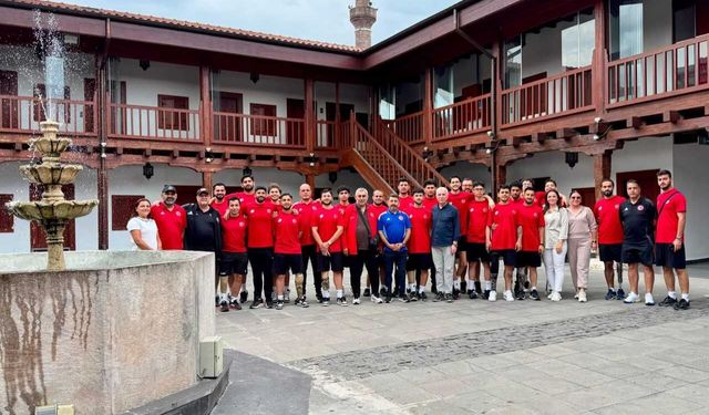 A Milli Ampute Futbol Takımı kamp yapıyor