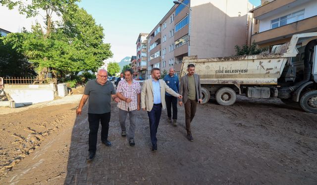 Arnavutköy Belediye Başkanı Candaroğlu afet bölgesinde