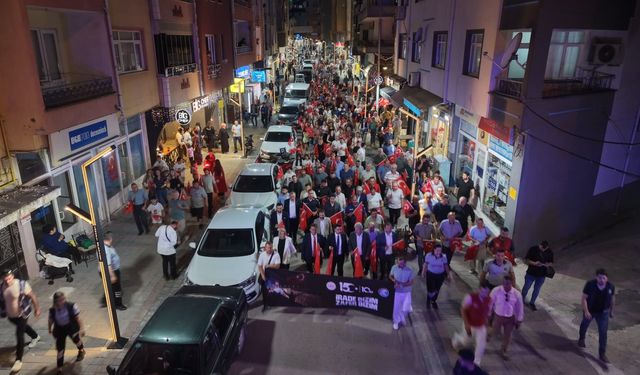 Türkeli'de 15 Temmuz Demokrasi ve Milli Birlik Günü yürüyüşü