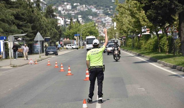 Bir haftada 18 bine yakın araç ve sürücüsü denetlendi