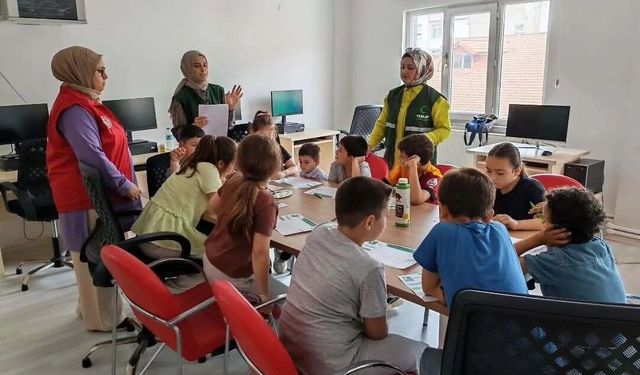 Gençler 'bağımsızlık ve teknoloji' farkındalığı kazanıyor