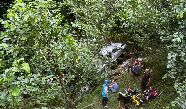 Trafik kazası: 1 ölü, 5 yaralı