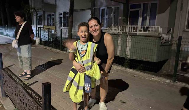 Trafik polislerinden işitme engelli kardeşlere sürpriz