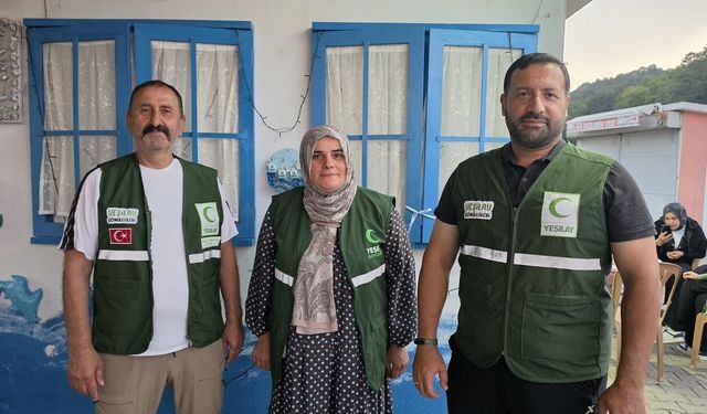 Yeşilay yöneticileri Sinop şubesini ziyaret etti