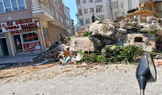 Sinop'ta yıkım çalışmasına tepki