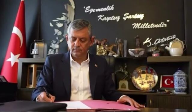 Son dakika!!! YENİ Parti kuruldu