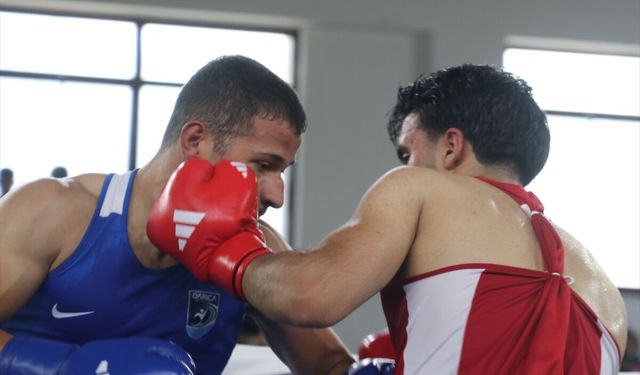 Yeşilay 23 Yaş Altı Türkiye Ferdi Boks Şampiyonası başladı