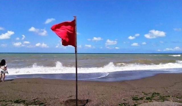 Akçakoca'da denize girme uyarısı