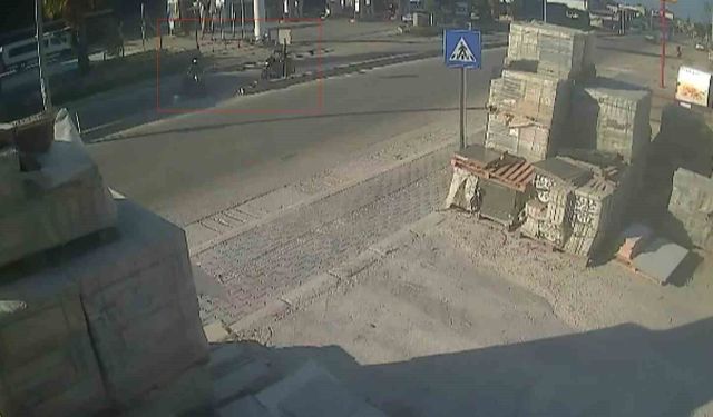Feci motosiklet kazası kamerada