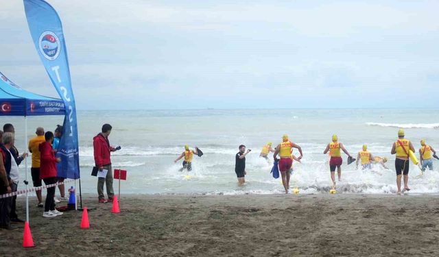 Karadeniz'in hırçın sularında Cankurtarma Sportif Deniz Türkiye Şampiyonası