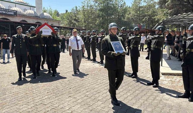 Kıbrıs gazisi törenle uğurlandı
