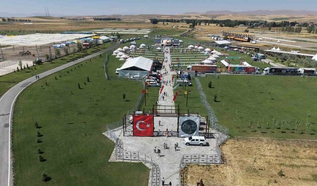 Malazgirt Zaferi'nin 955'inci yıl dönümü coşkuyla kutlandı