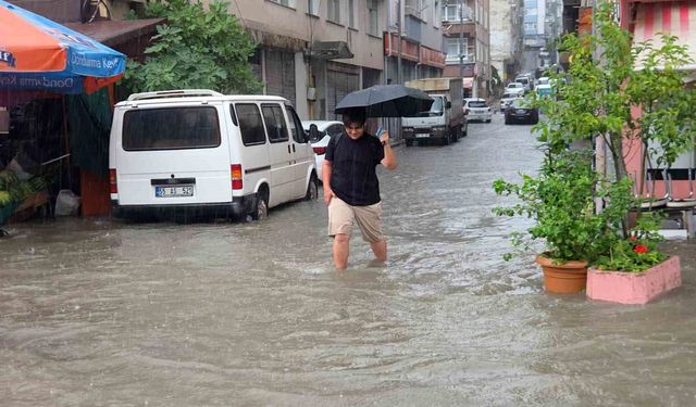 Samsun sağanağa teslim