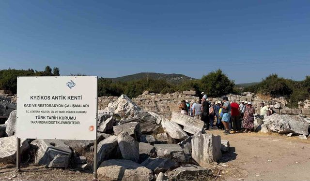 Yunan turistlerden Kyzikos Antik Kenti'ne yoğun ilgi