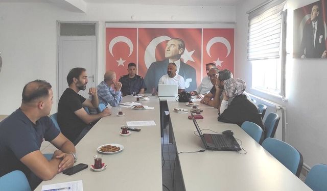 Gerze’de balıkçılık sezonu öncesi hazırlıklar masaya yatırıldı