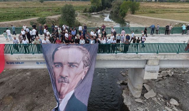 Köylünün beklediği yeni köprü hizmete açıldı