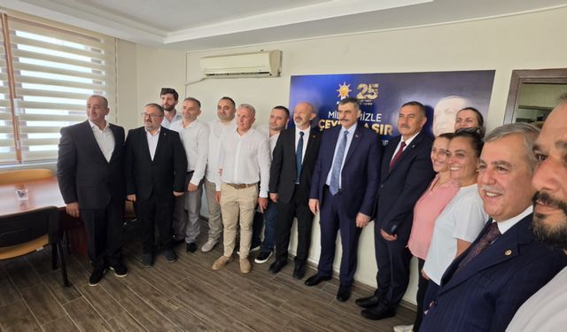 İçişleri Bakanı, AK Parti Sinop Merkez İlçe Başkanlığını ziyaret etti