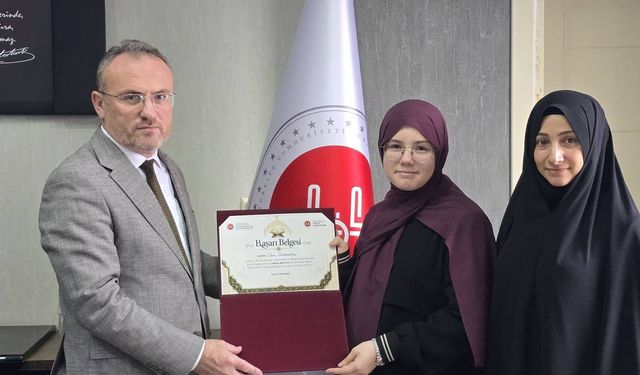 Bölge birincisi Hafız Ormanoğlu’na Müftü Bektaş’tan tebrik