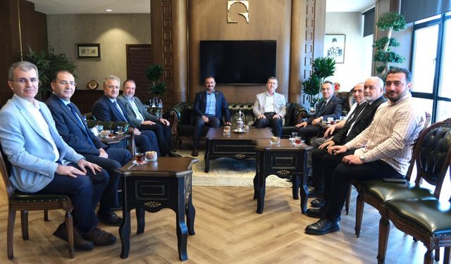 AK Parti Tokat milletvekillerinden TOGÜ Rektörü Yılmaz'a ziyaret