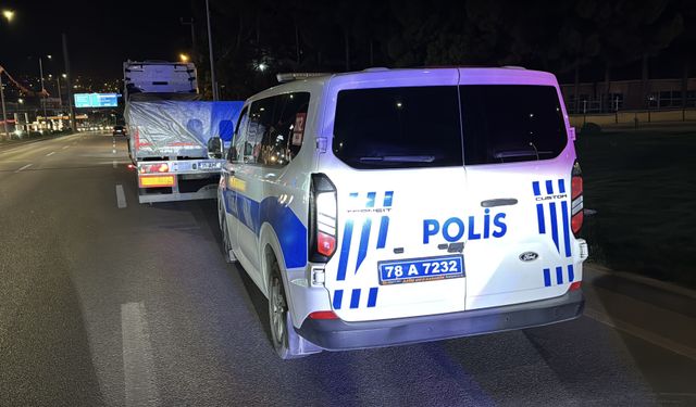 Karabük'te 3 araç çarpıştı, 1 kişi yaralandı