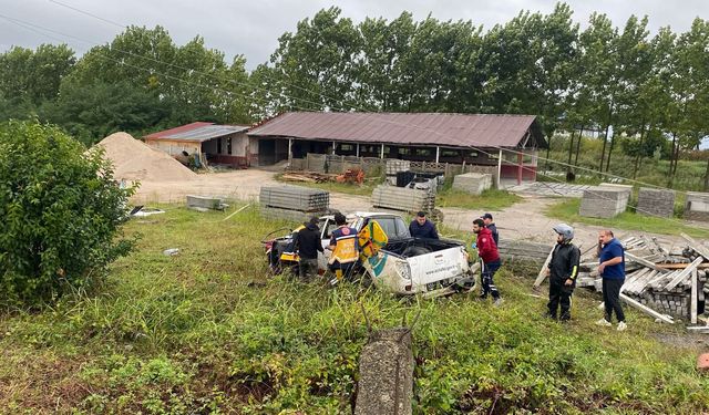 Organ naklinde kullanılan pikap devrildi