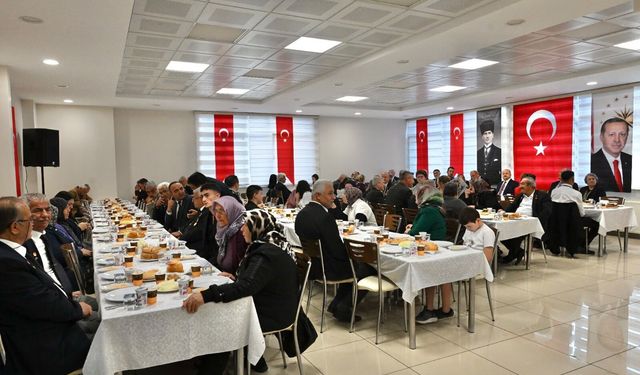 Şehit yakınları ve gaziler onuruna yemek programı düzenlendi